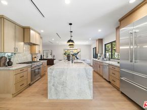 5032 Bluebell Avenue, Valley Village CA 91607