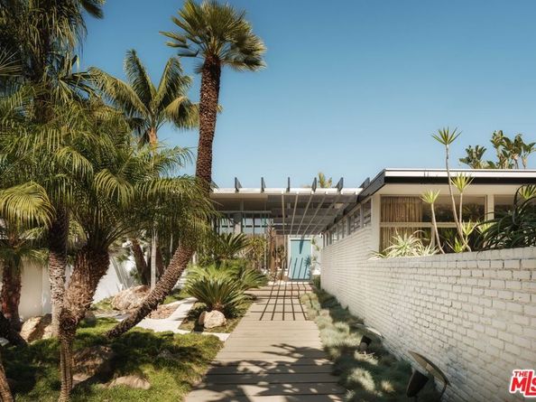 1911 La Mesa Drive, Santa Monica CA 90402