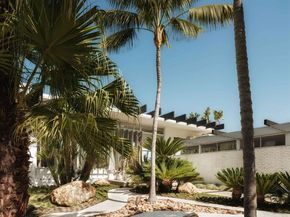 1911 La Mesa Drive, Santa Monica CA 90402