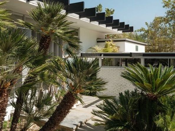 1911 La Mesa Drive, Santa Monica CA 90402