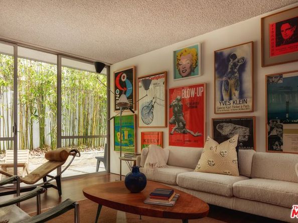 1911 La Mesa Drive, Santa Monica CA 90402