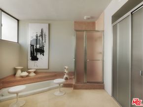 1911 La Mesa Drive, Santa Monica CA 90402