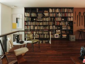 1911 La Mesa Drive, Santa Monica CA 90402