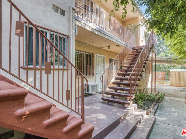 12256 Riverside Drive, Valley Village CA 91607