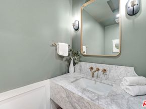 2506 Zorada Drive, Los Angeles CA 90046