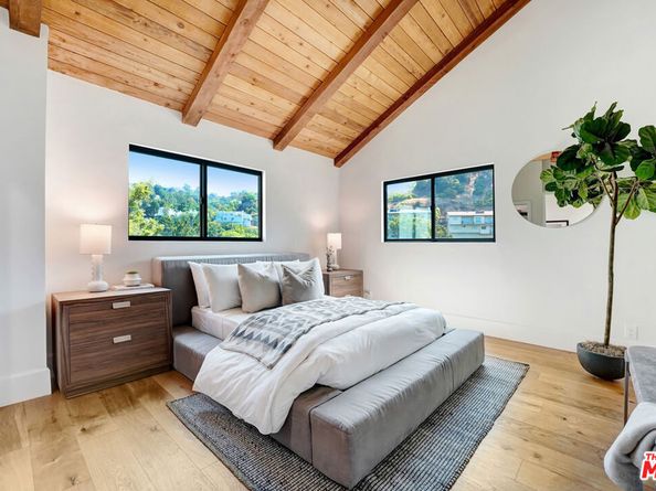 2506 Zorada Drive, Los Angeles CA 90046