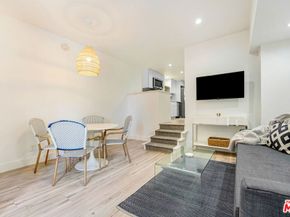 2506 Zorada Drive, Los Angeles CA 90046