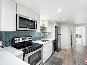 2506 Zorada Drive, Los Angeles CA 90046