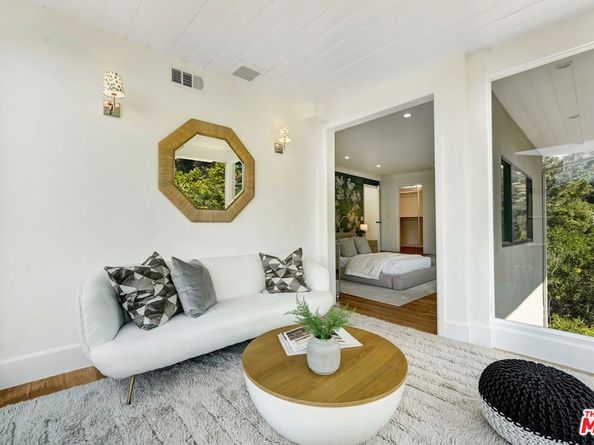 2506 Zorada Drive, Los Angeles CA 90046