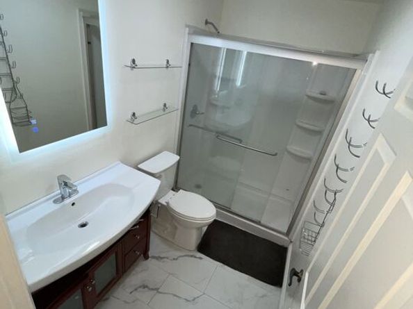 121 S Hope Street 4, Los Angeles CA 90012