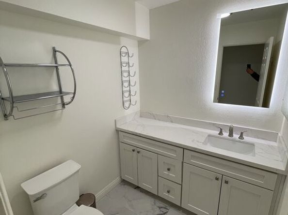 121 S Hope Street 4, Los Angeles CA 90012