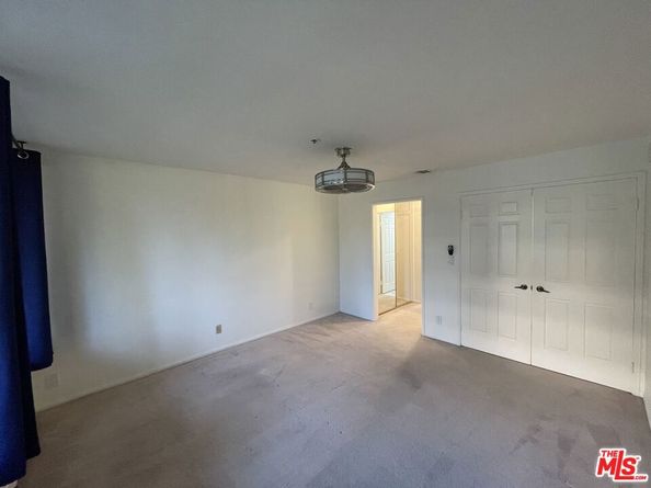 121 S Hope Street 4, Los Angeles CA 90012