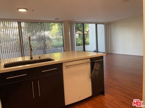 121 S Hope Street 4, Los Angeles CA 90012