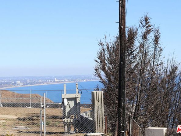 20776 Big Rock Drive, Malibu CA 90265