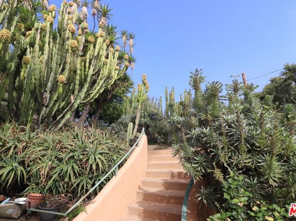 20776 Big Rock Drive, Malibu CA 90265