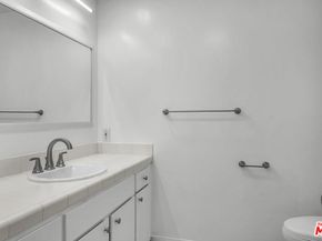 2160 Century Parkway 1911, Los Angeles CA 90067