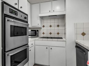 2160 Century Parkway 1911, Los Angeles CA 90067