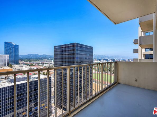 2160 Century Parkway 1911, Los Angeles CA 90067