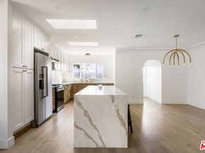 1402 Allesandro Street, Los Angeles CA 90026