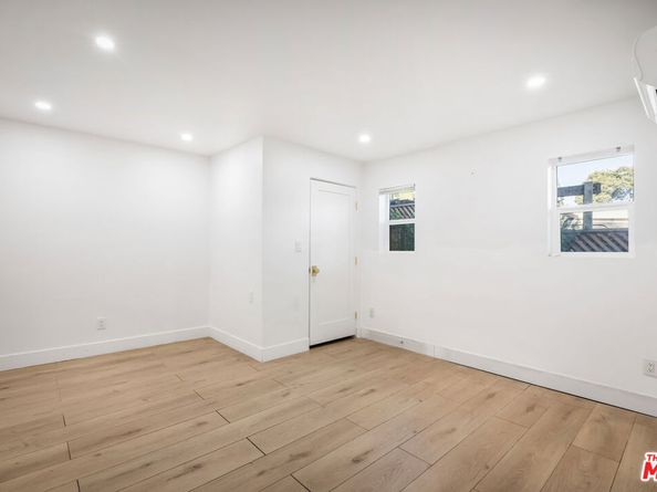 1402 Allesandro Street, Los Angeles CA 90026