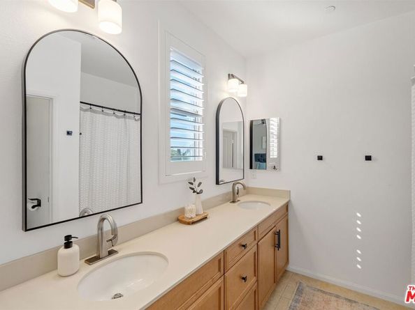 1822 Orizaba Avenue, Signal Hill CA 90755