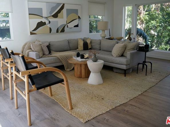 3424 Oak Glen Drive, Los Angeles CA 90068