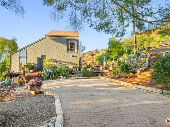 2158 Topanga Skyline Drive, Topanga CA 90290