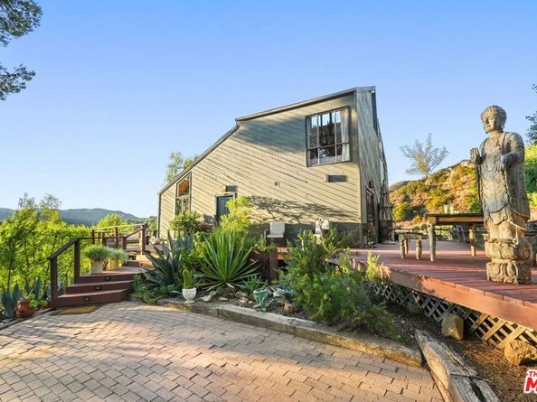 2158 Topanga Skyline Drive, Topanga CA 90290