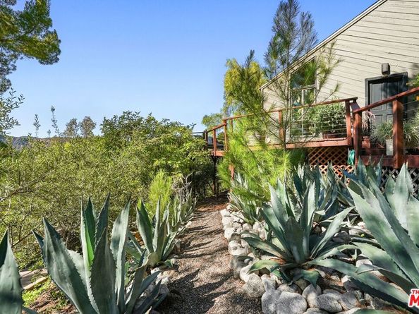 2158 Topanga Skyline Drive, Topanga CA 90290