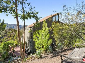 2158 Topanga Skyline Drive, Topanga CA 90290