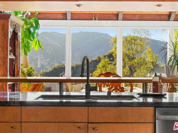 2158 Topanga Skyline Drive, Topanga CA 90290