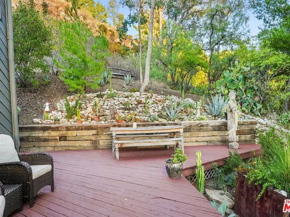 2158 Topanga Skyline Drive, Topanga CA 90290