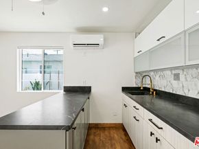 5822 Lindley Avenue, Encino CA 91316