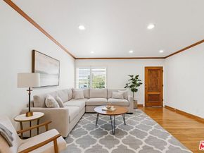 5822 Lindley Avenue, Encino CA 91316