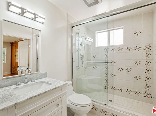 5822 Lindley Avenue, Encino CA 91316