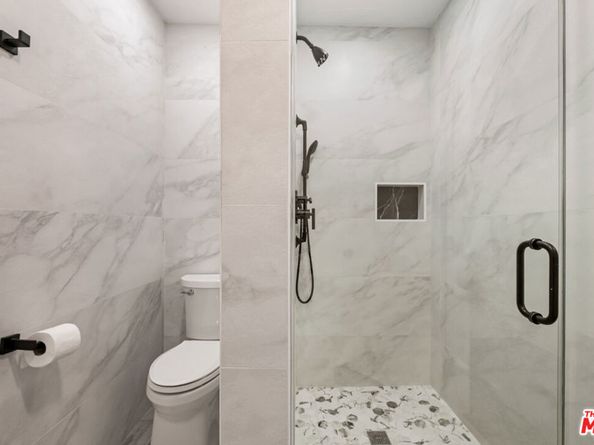 5822 Lindley Avenue, Encino CA 91316