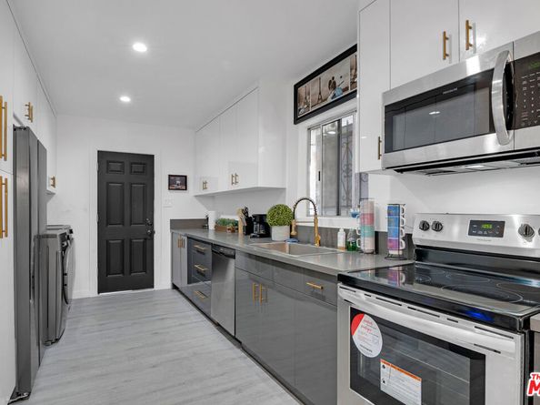 3206 W 27th Street, Los Angeles CA 90018