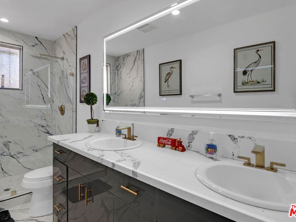 3206 W 27th Street, Los Angeles CA 90018