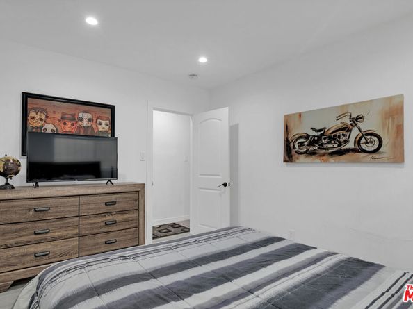 3206 W 27th Street, Los Angeles CA 90018