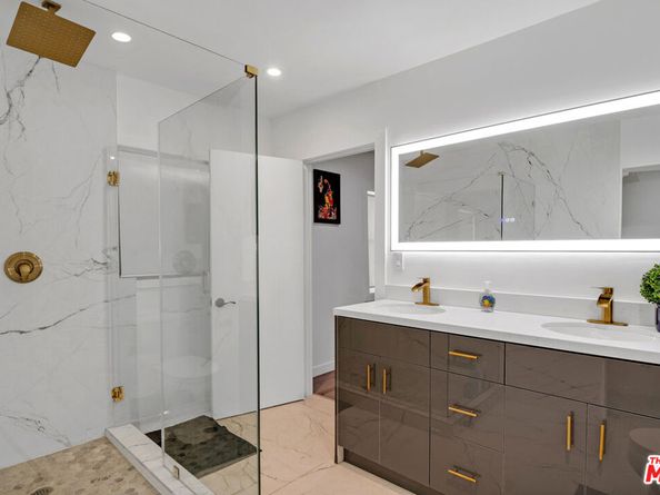 3206 W 27th Street, Los Angeles CA 90018