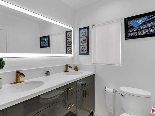 3206 W 27th Street, Los Angeles CA 90018