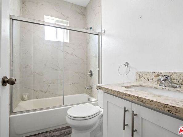 1805 S New England Street, Los Angeles CA 90006