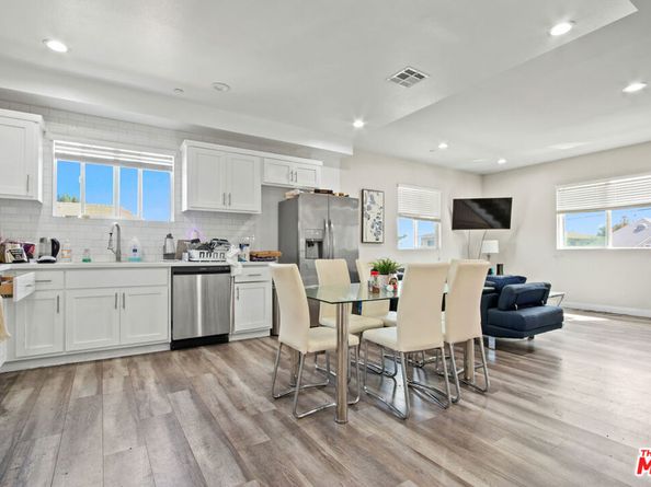 1805 S New England Street, Los Angeles CA 90006