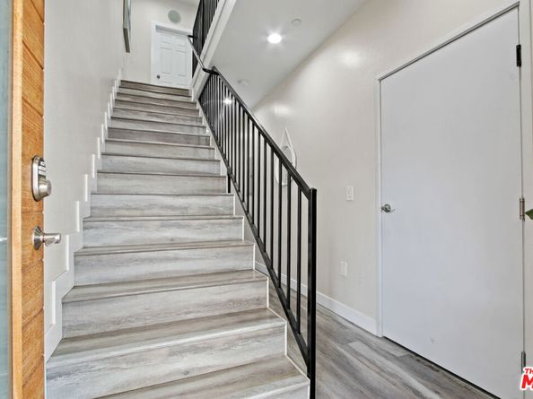 1805 S New England Street, Los Angeles CA 90006