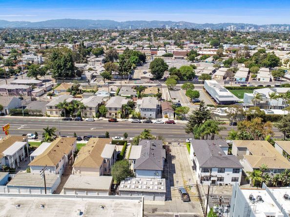 12304 Washington Place, Los Angeles CA 90066