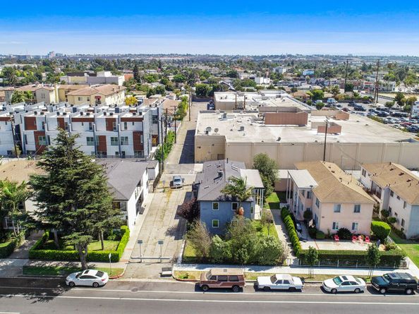 12304 Washington Place, Los Angeles CA 90066