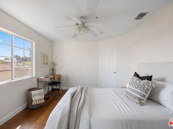 1913 Harriman Lane 1, Redondo Beach CA 90278