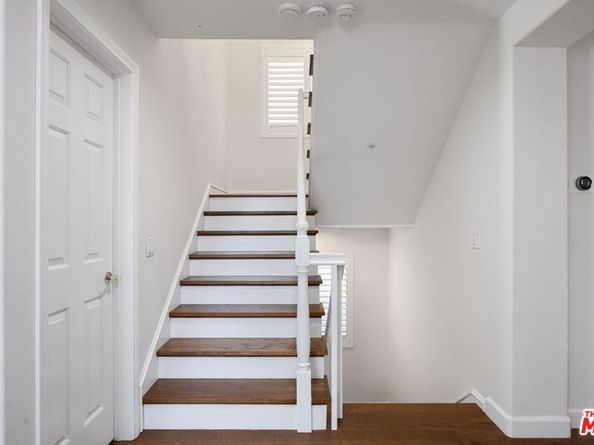 1913 Harriman Lane 1, Redondo Beach CA 90278