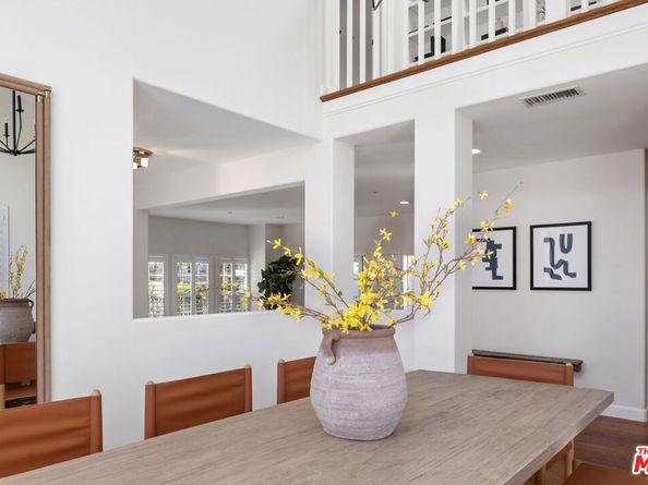1913 Harriman Lane 1, Redondo Beach CA 90278