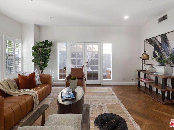 1913 Harriman Lane 1, Redondo Beach CA 90278